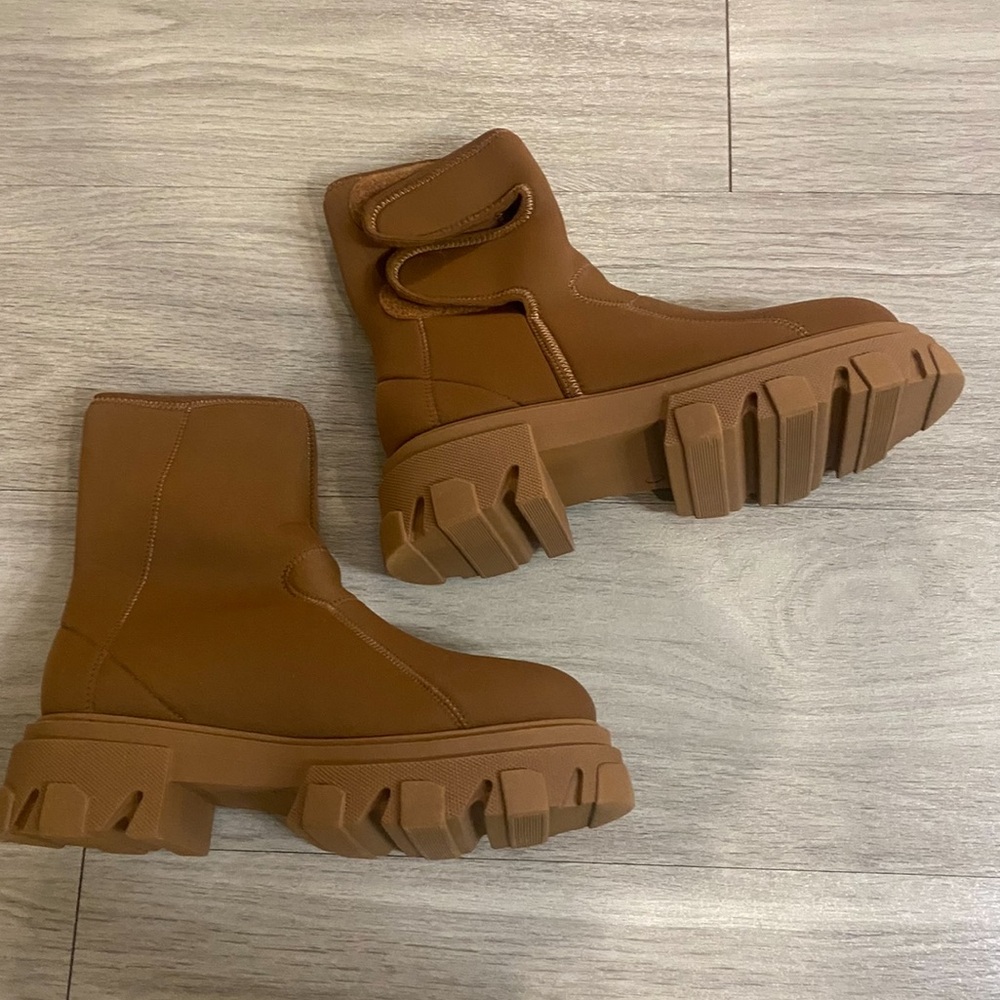 Gia Borghini 9 Scuba Boots - - Picture 2 of 8